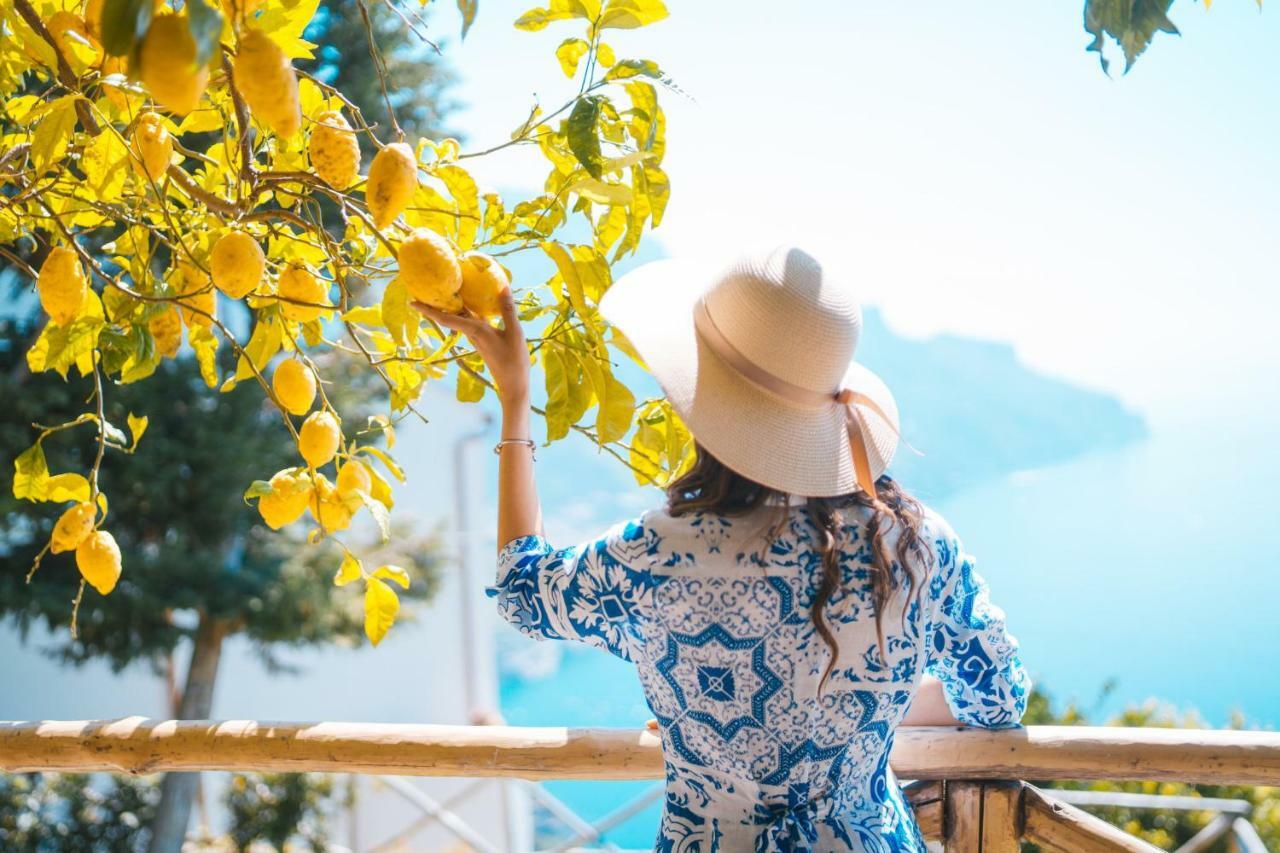 Sea View Villa In Ravello With Lemon Pergola, Gardens And Jacuzzi - Ideal For Elopements エクステリア 写真